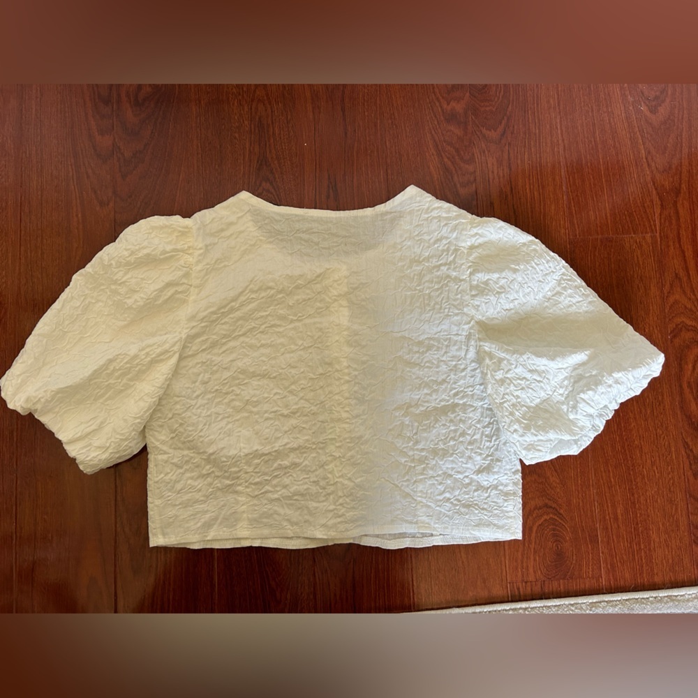 Nasty Gal Puff Sleeve Pearl Button Blouse White - Picture 4 of 7